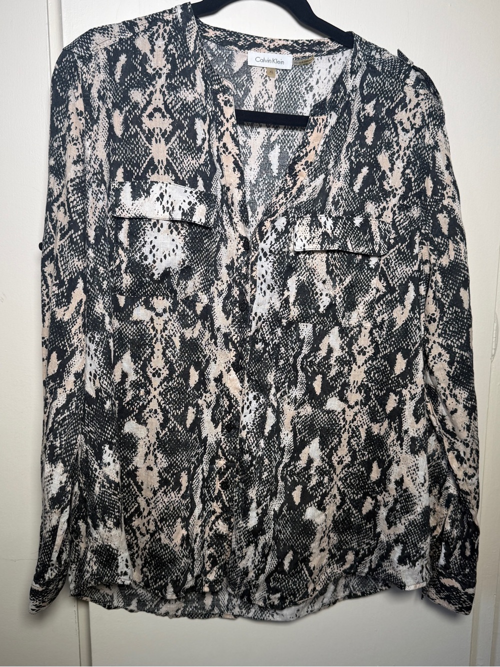 Calvin Klein Women's Snake-Print Button Front Shirt - Black/Ivory 100% Linen XL